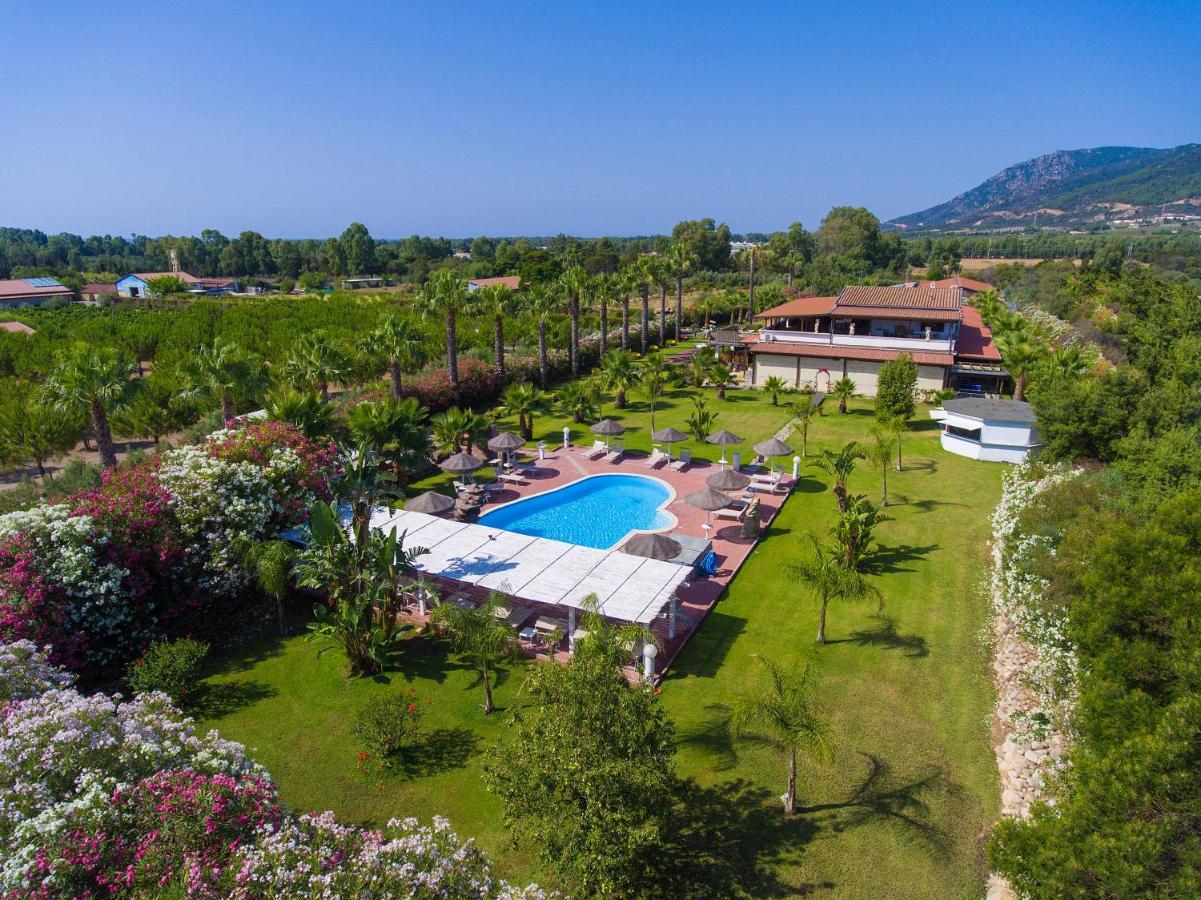 Hotel Rurale Orti Di Nora & Spa Santa Margherita di Pula Dış mekan fotoğraf
